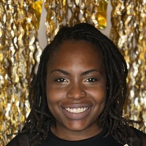 Meet your Posher, Amina